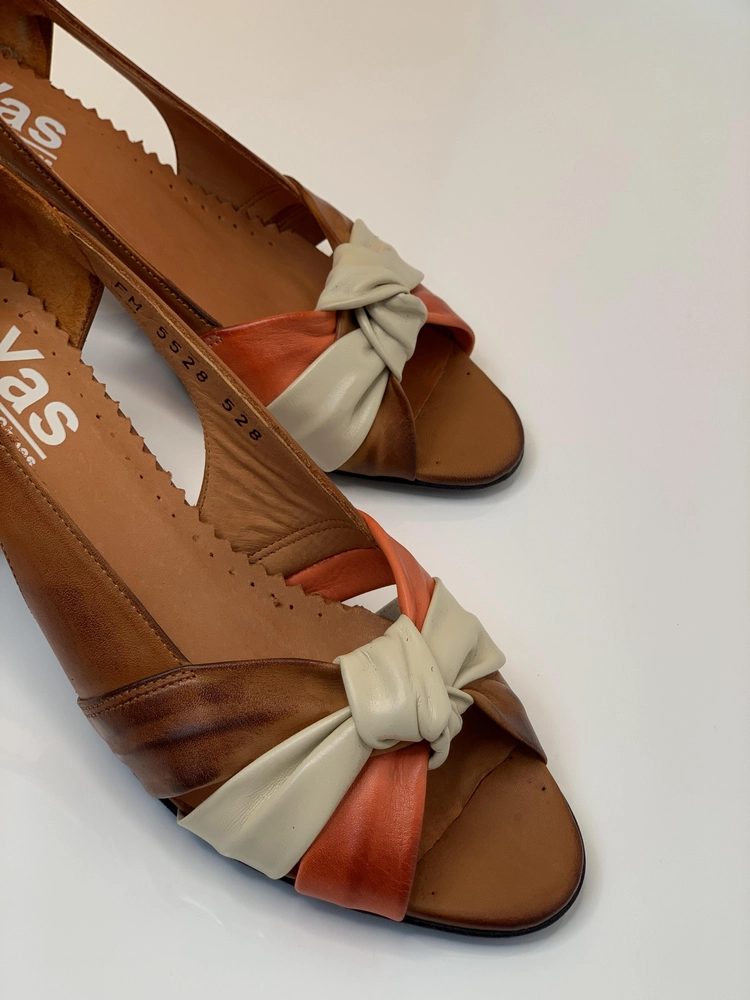 528گره