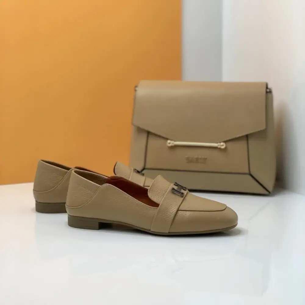 647 هرمس کالج