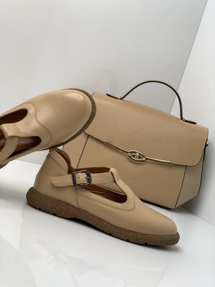 0393برفی رایکا