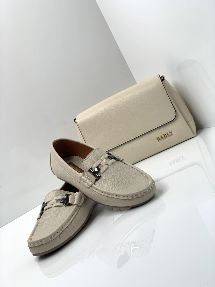 اف4  یراق فانتوف