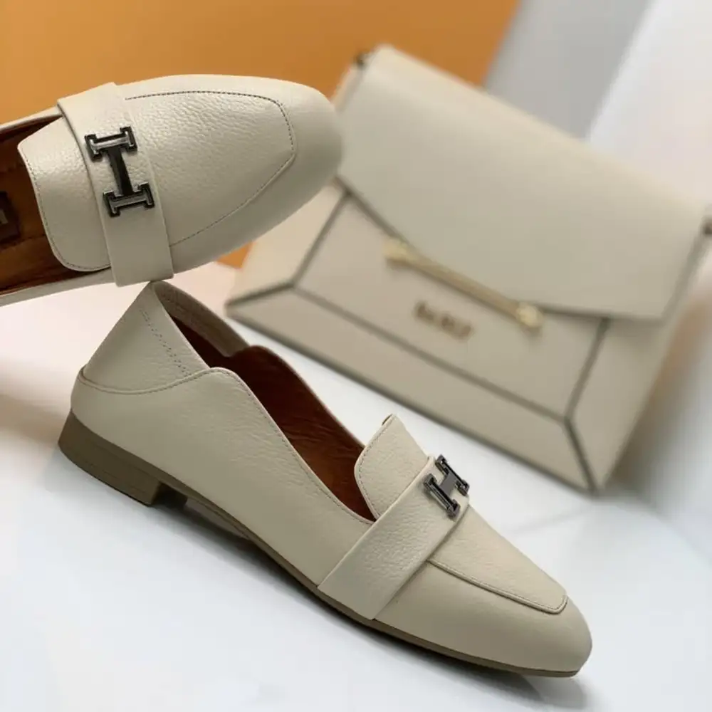 647 هرمس کالج