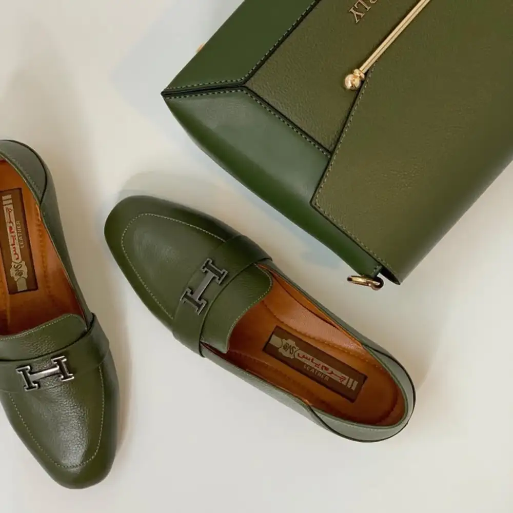 647 هرمس کالج